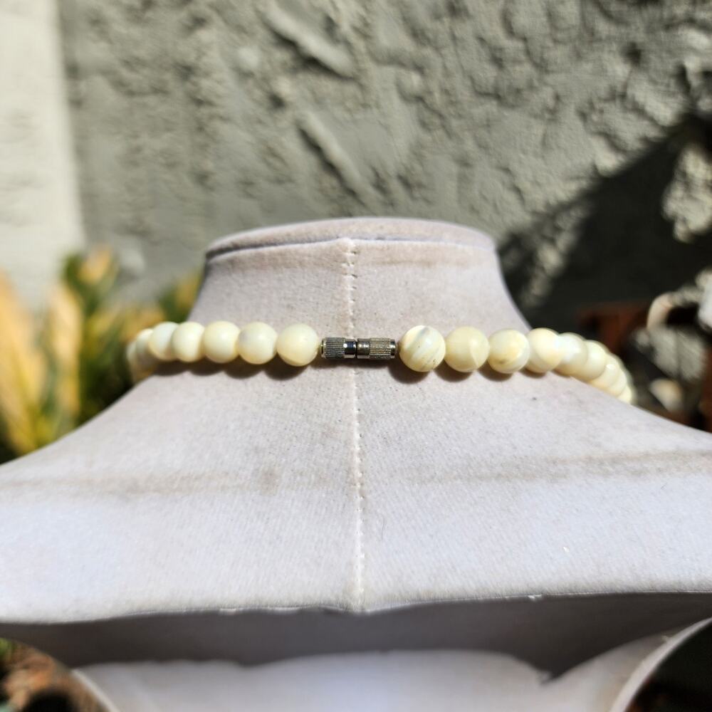 Vintage Balamuti Pearl Necklace MOP Shell Round Beaded Barrel Clasp 8mm - Picture 5 of 13